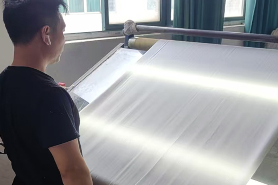 Area di ispezione del prodotto finito per la produzione della fabbrica di tintura