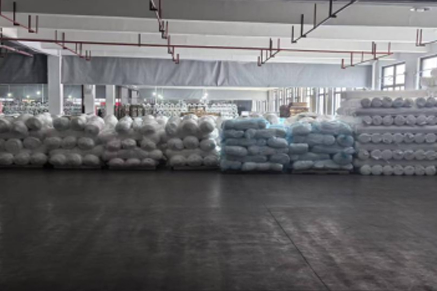 Area di posizionamento del prodotto finito per la produzione di tessuto grigio